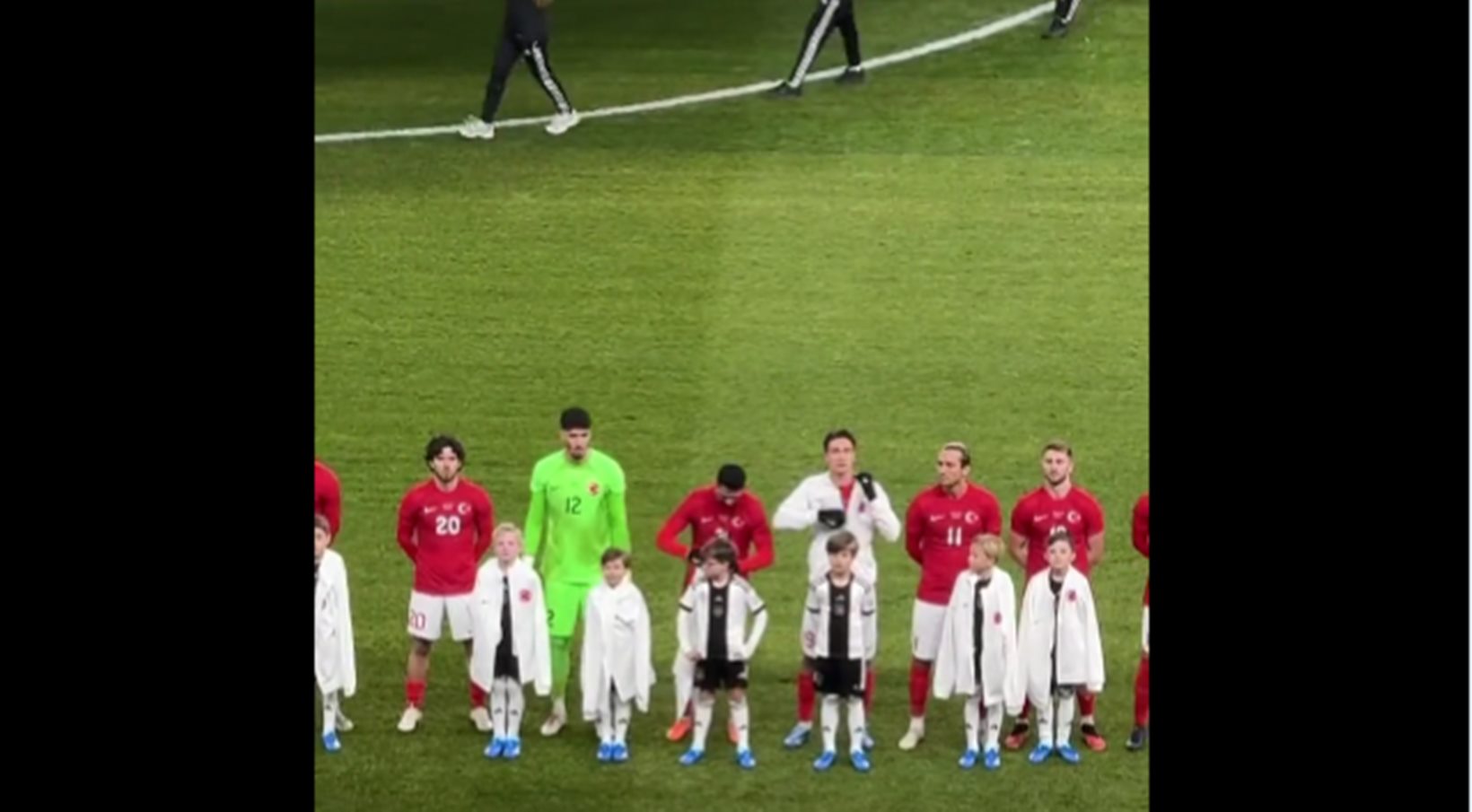 Οι παίκτες της Τουρκίας προχώρησαν σε μία κίνηση που κέρδισε το χειροκρότημα όλων! (vid)