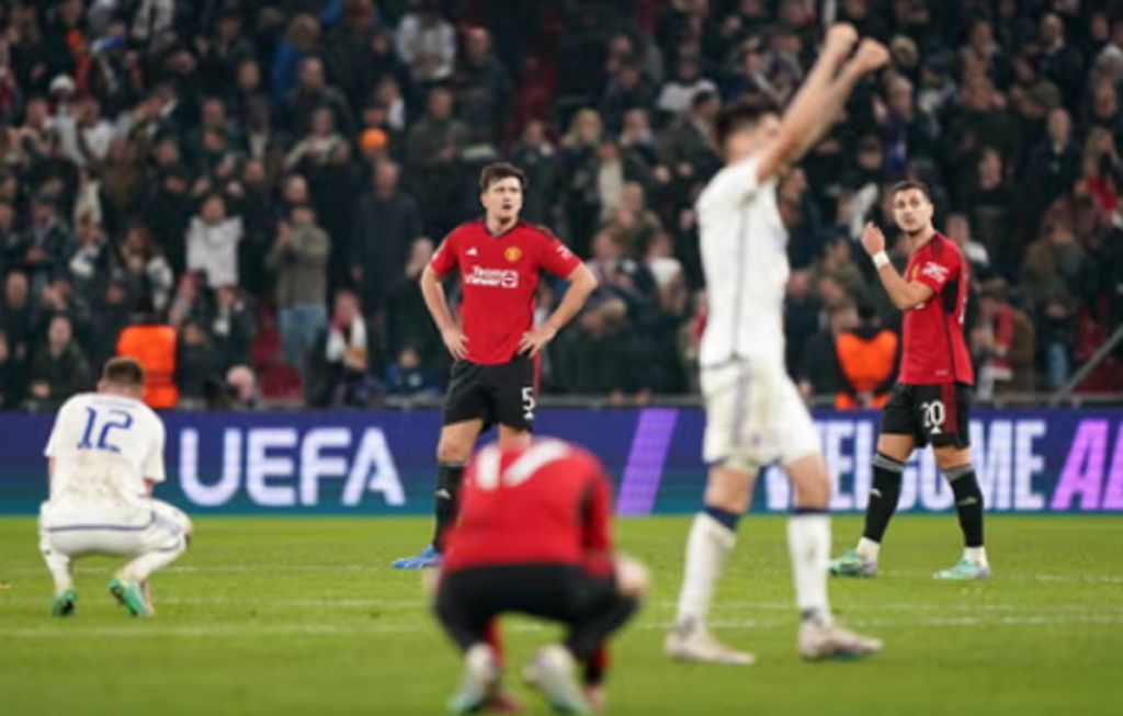 Για… λύπηση η Γιουνάιτεντ – Τα έντεκα γκολ που έχει δεχθεί στο φετινό Champions League (vid)