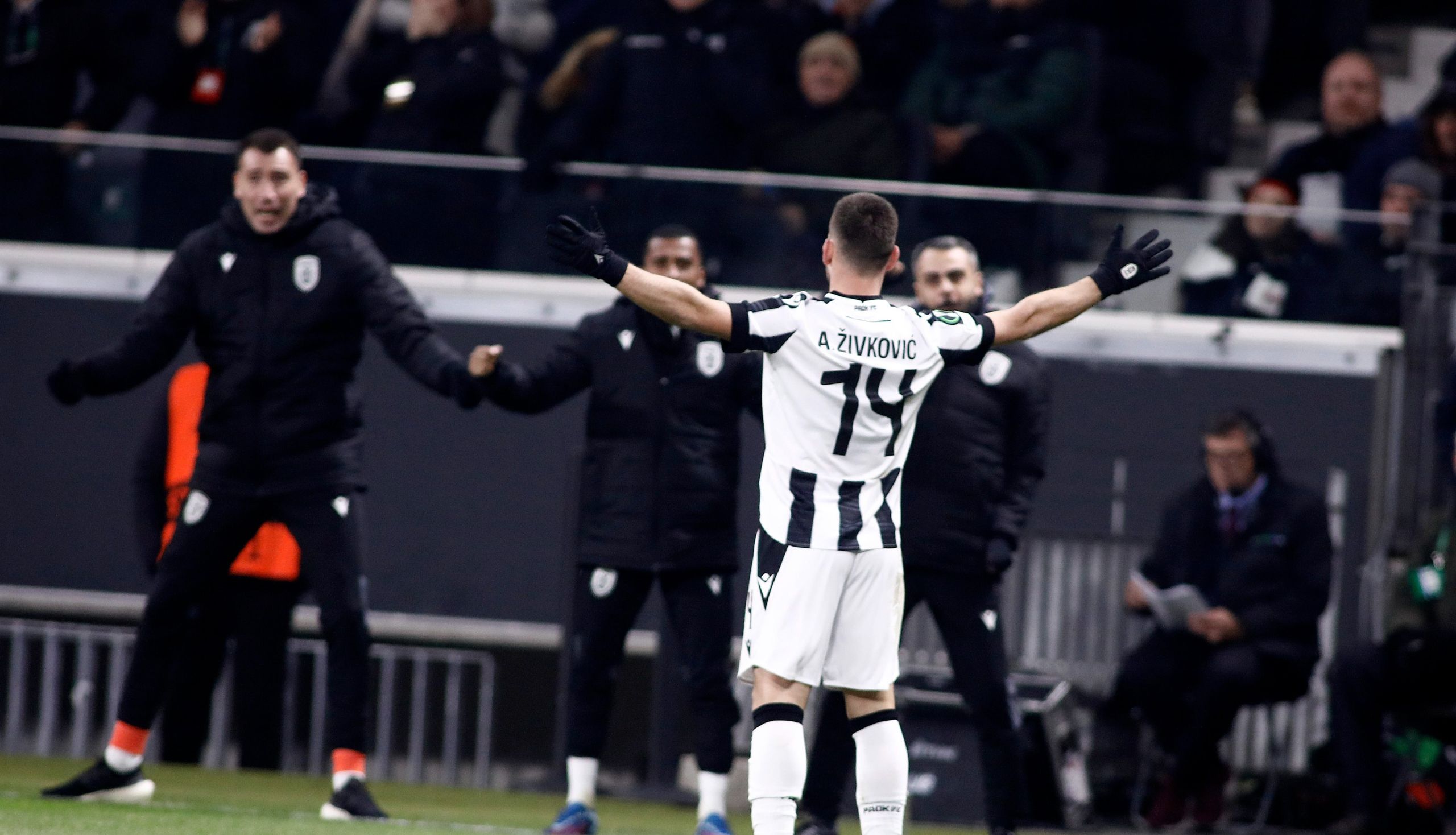 ΠΑΟΚαρα είμαι χάλια… Βλέπω τον αετό στους «16» του Conference! (vids)