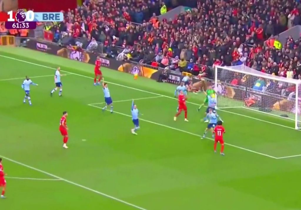 Παλικαρίσια ασίστ o Τσιμίκας για το γκολ Νο.200 του Σαλάχ στην Αγγλία! (vid)