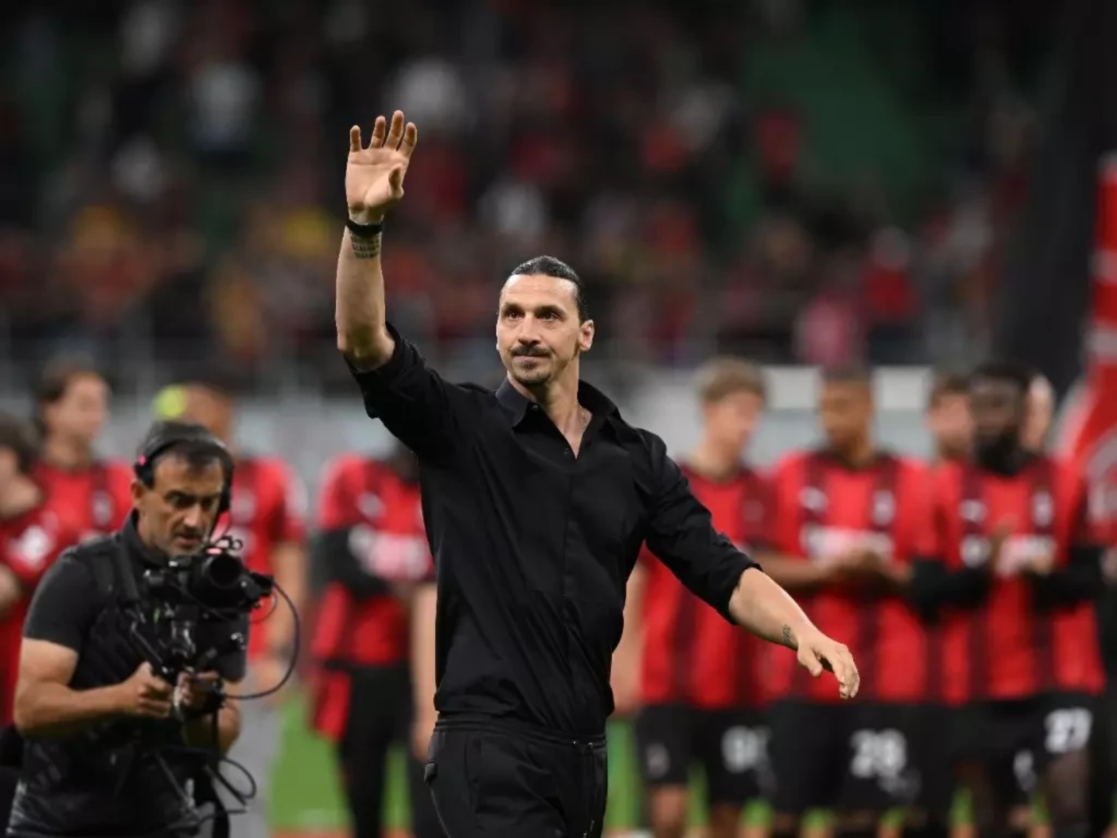 Επίσημο: Επέστρεψε στην Μίλαν ο Ζλάταν Ιμπραΐμοβιτς!