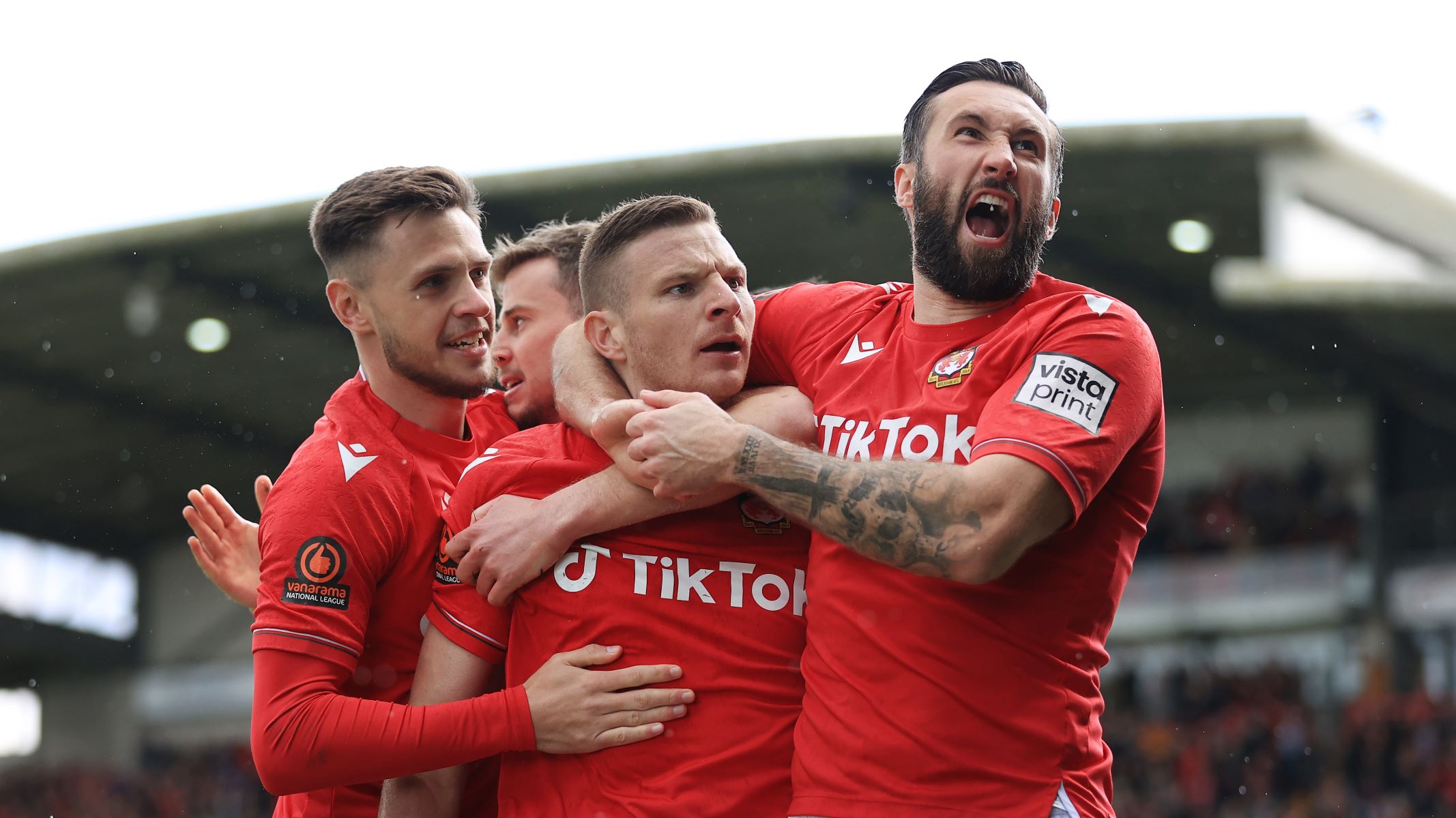 Ξεχωρίζει το ουαλικό ντέρμπι στο Ρέξαμ