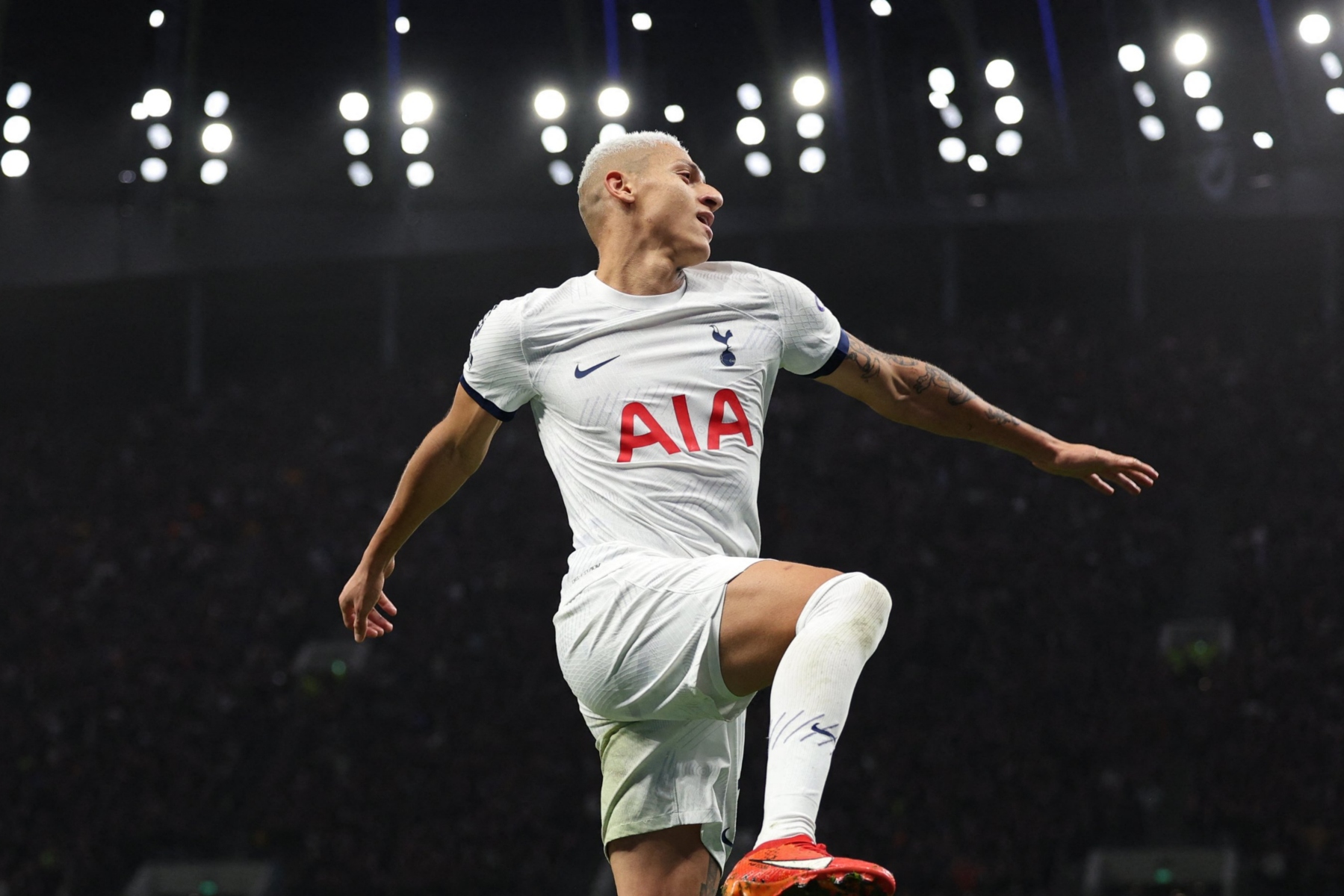 Η Τότεναμ του Ποστέκογλου έκανε… γλέντι με «τεσσάρα» κόντρα στη Νιούκαστλ! (vid)