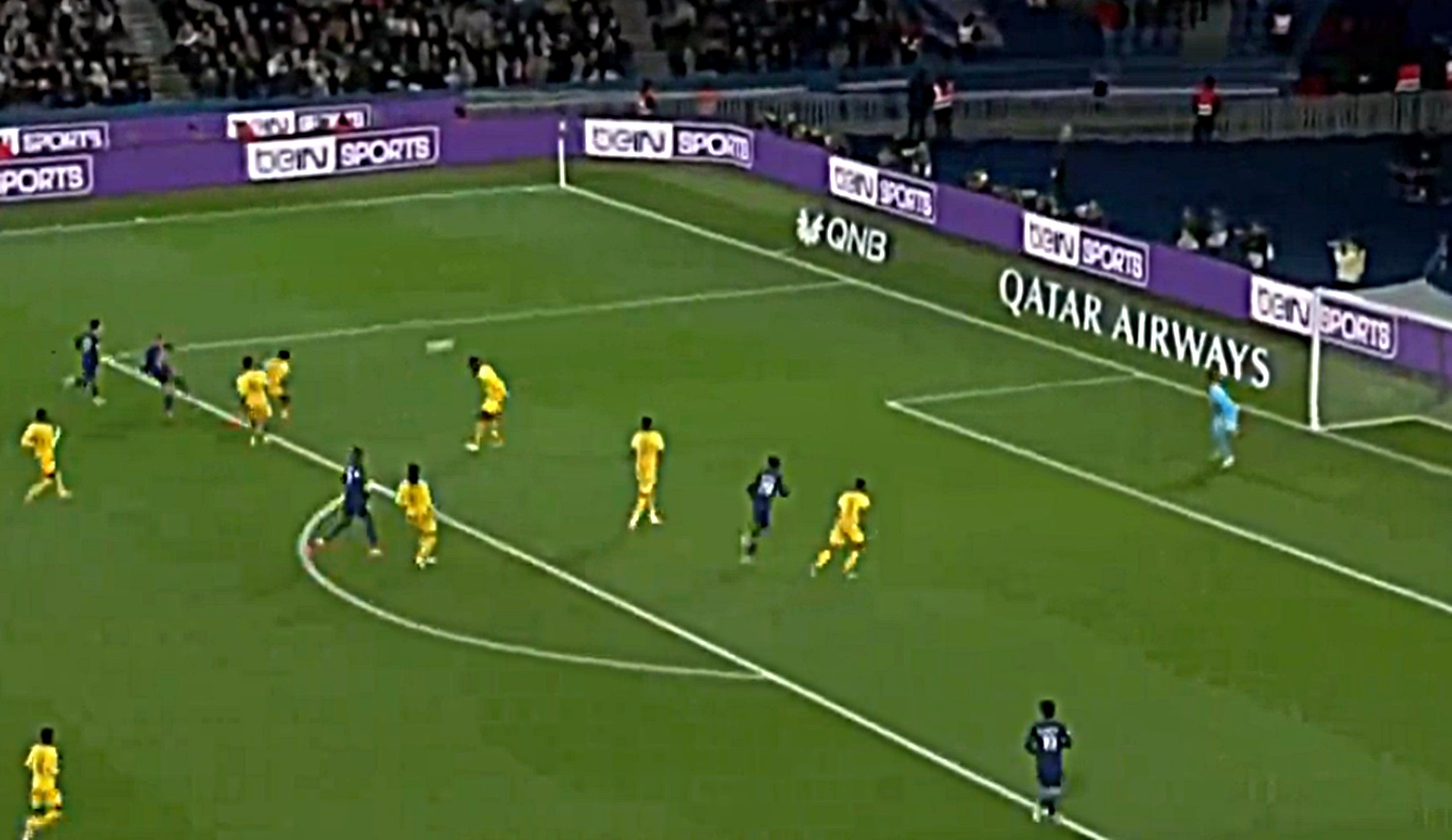 Το παστέλωσε ο εορτάζων Μπαπέ, ΑΠΙΘΑΝΟ σουτ! (vid)