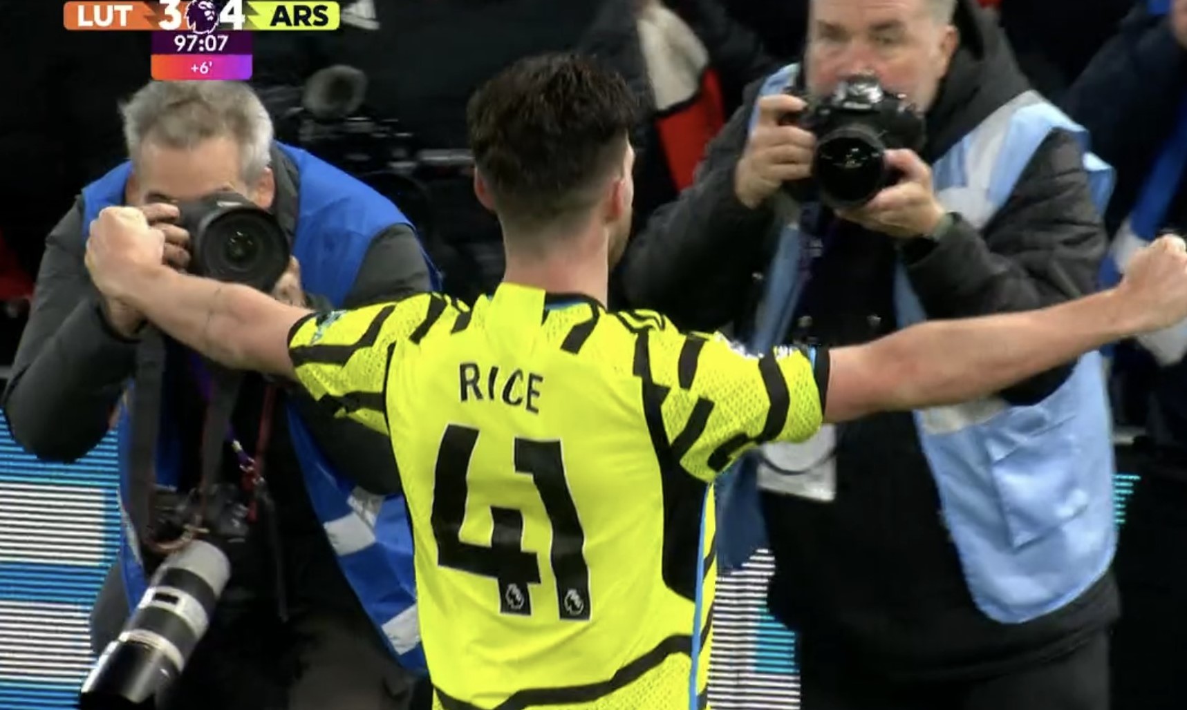 Ράιςςςςςςς… στο 97′ και η Άρσεναλ με buzzer-beater «βούλωσε» στόματα (vid)