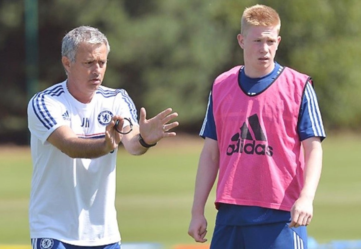 Ο Μουρίνιο αποκάλυψε πώς και γιατί ο Ντε Μπρούιν έφυγε από την Τσέλσι