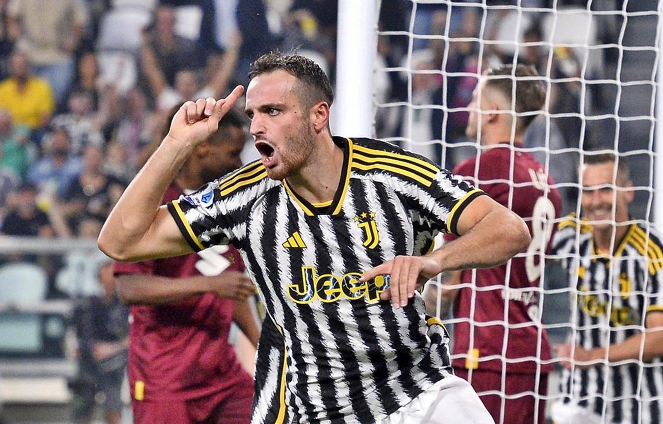 Η Premier League βολιδοσκοπεί τον ήρωα της Γιουβέντους, αλλά τα βρίσκει σκούρα
