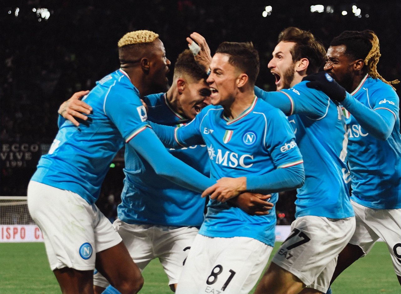 Επέστρεψε στις νίκες η Νάπολι με γκολάρα που θα μνημονεύεται για χρόνια (vid)