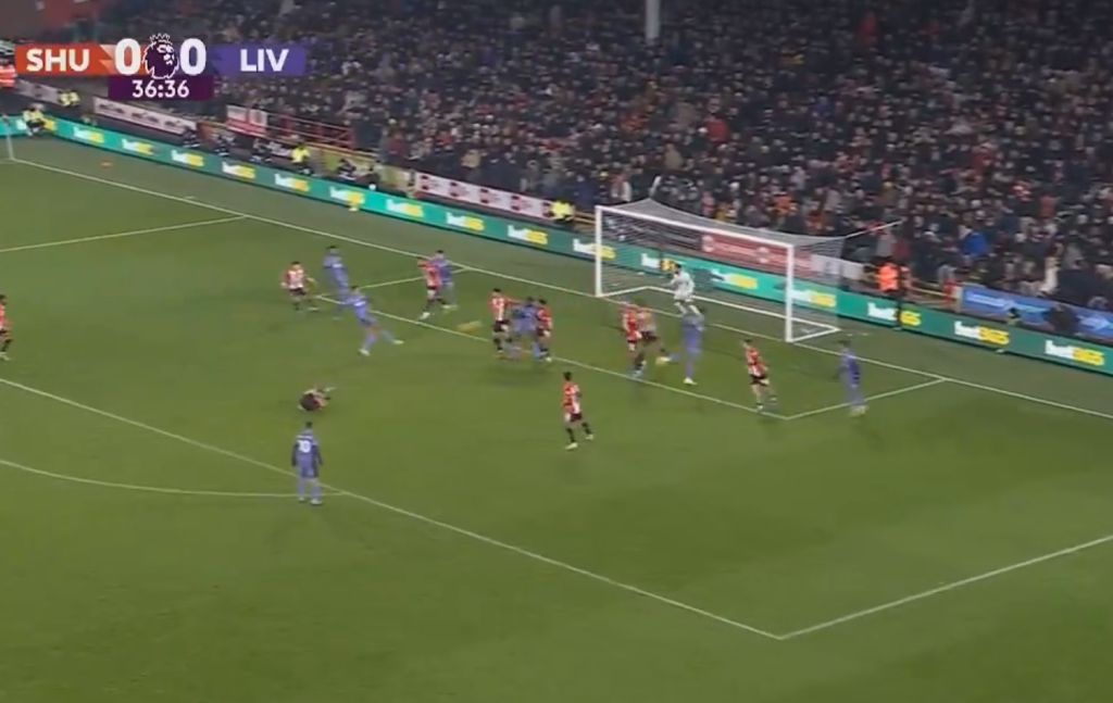 Άψογο γκολ ο Φαν Ντάικ, θα το ζήλευε κι ο Νούνιες! (vid)