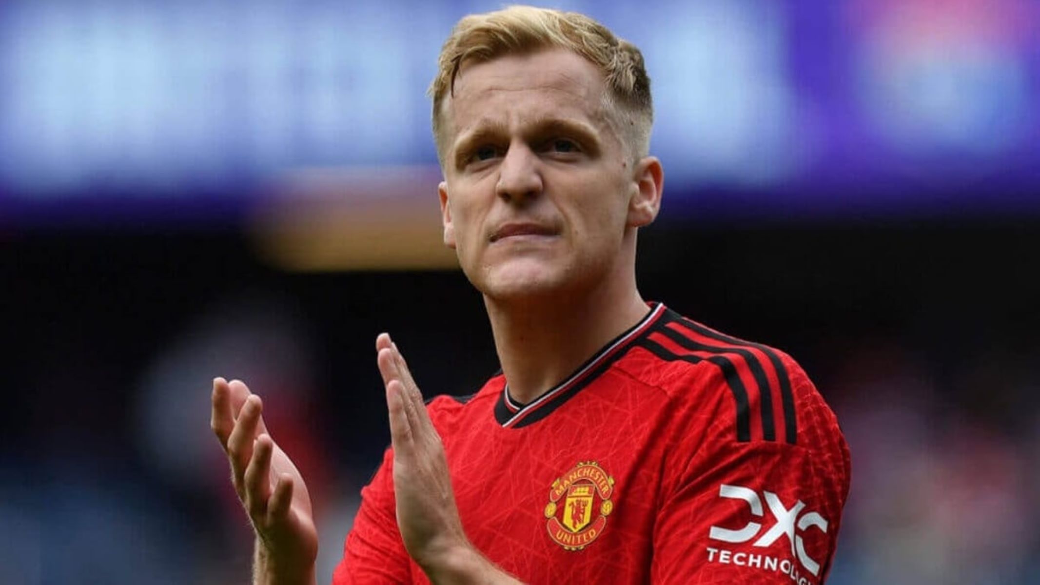 Βρήκε ομάδα ο Φαν Ντε Μπέεκ – «Τρέχει» να γλιτώσει από τη Γιουνάιτεντ