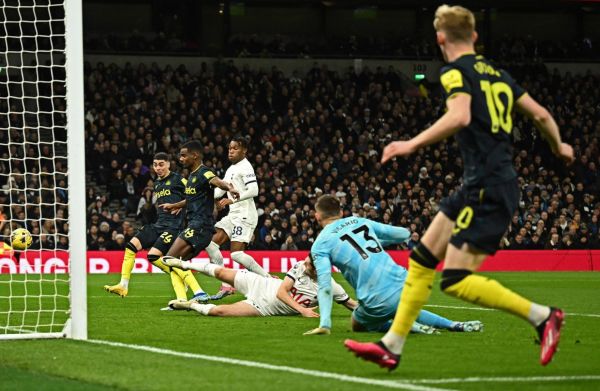 Τότεναμ: Δεν είναι μόνο τα θετικά ρεκόρ που κάνει ο Ποστέκογλου!