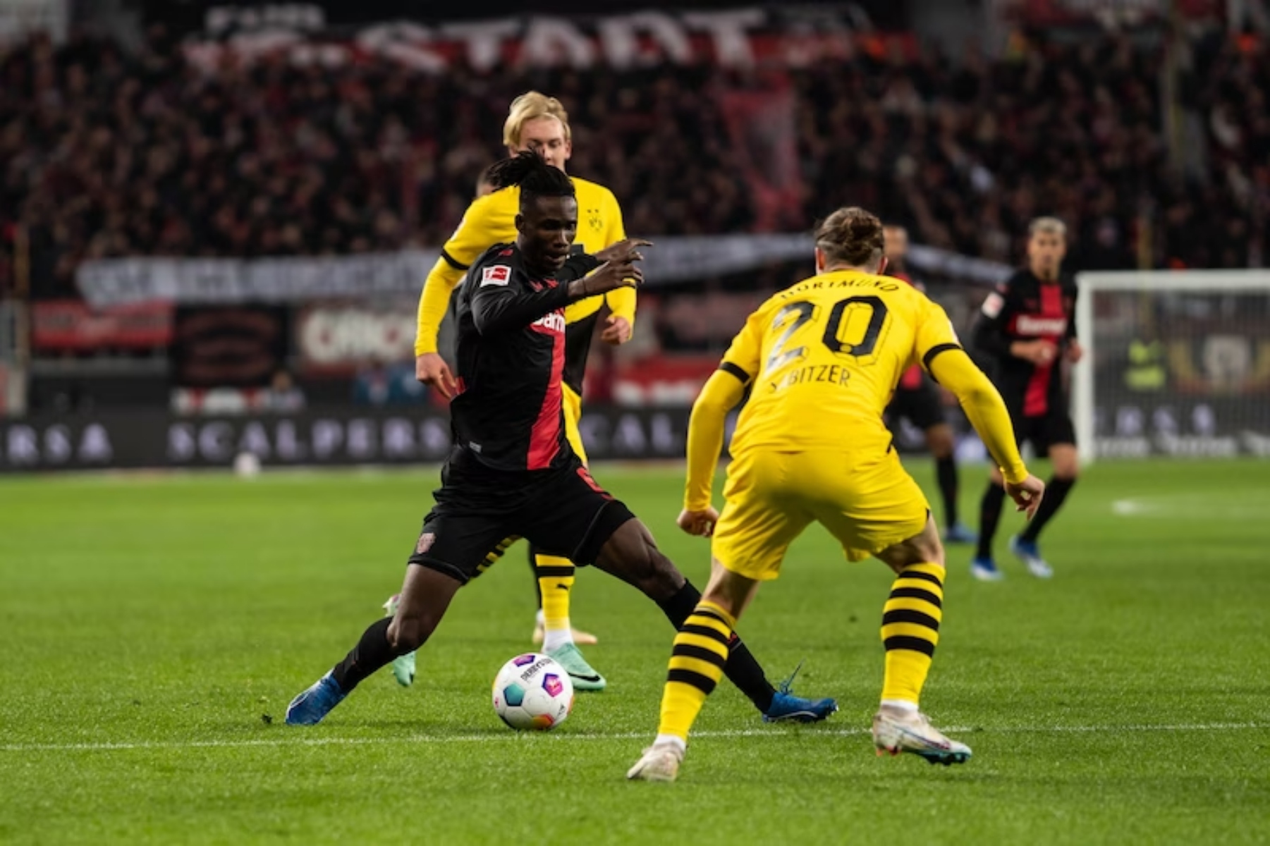 Παραμένει αήττητη η Λεβερκούζεν – «Πλήγωσε» την Ντόρτουμντ ο Μπονιφάς! (vid)