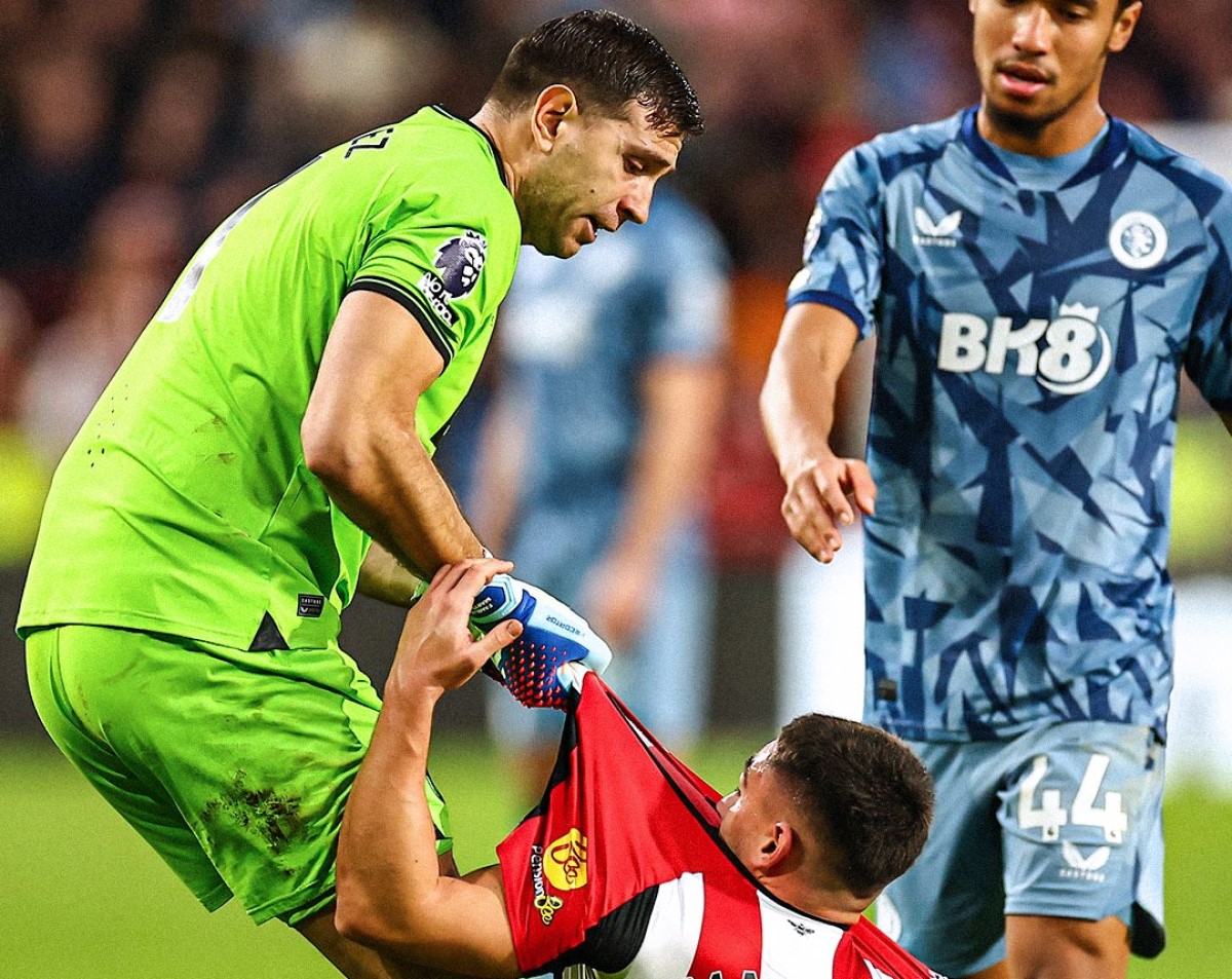 Μην μπλέκεις με τον Μαρτίνεζ – Ο Αργεντινός… αφήνιασε στο τεράστιο διπλό την Βίλα (vid