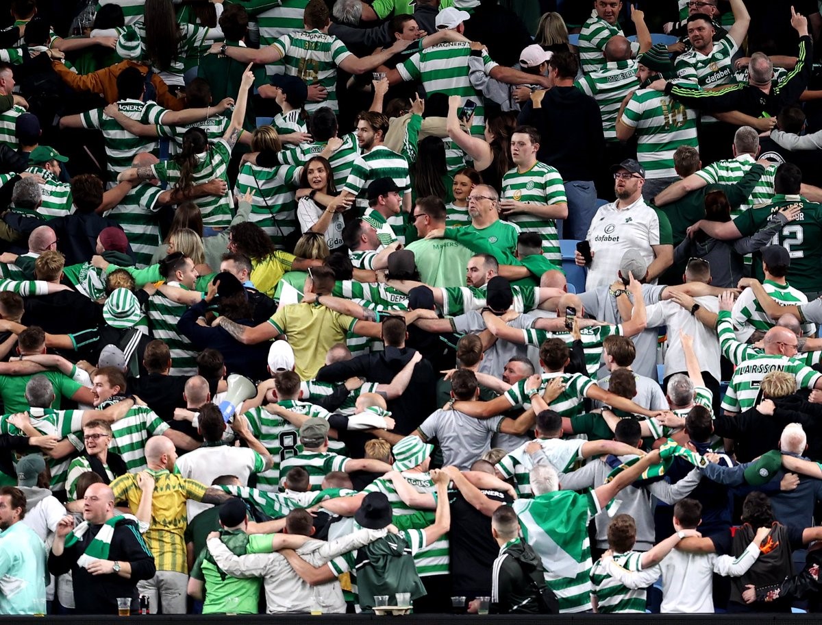 «Σείστηκε» η Σκωτία – Το συγκλονιστικό τελευταίο YNWA στο Σέλτικ – Ρέιντζερς (vid)