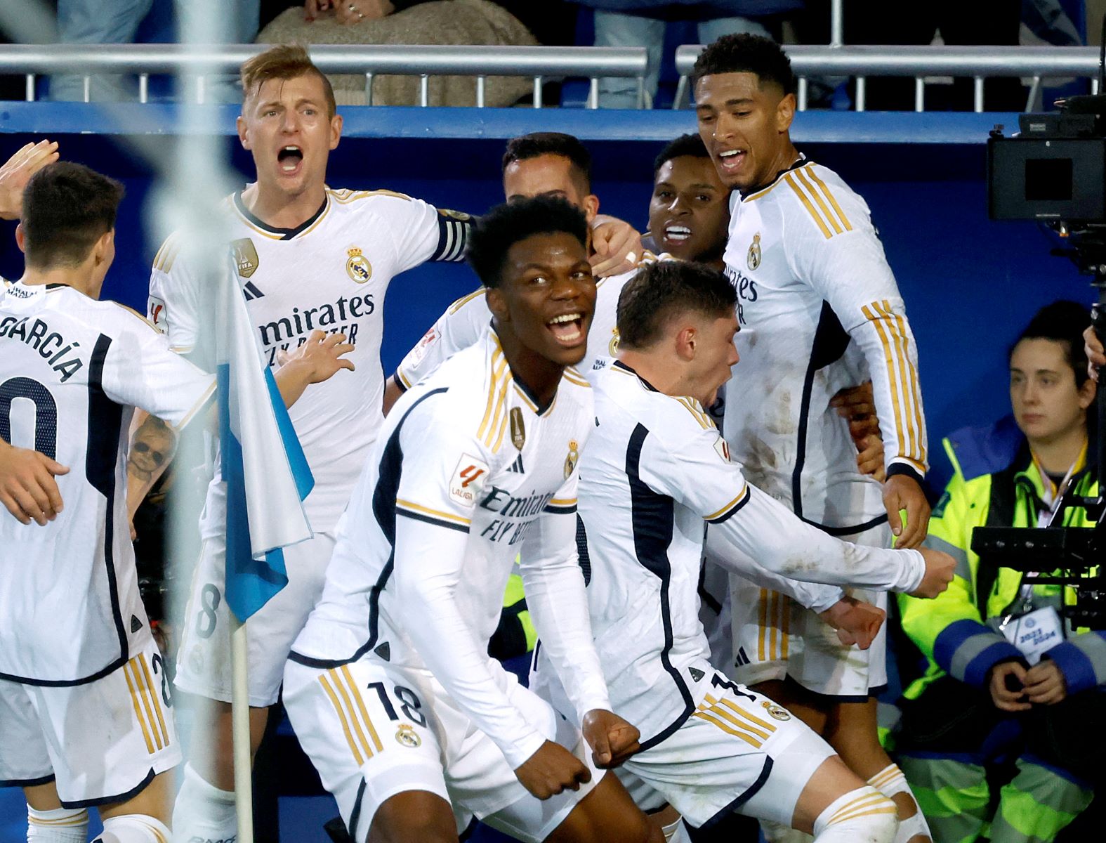 Η Ρεάλ παίρνει το ρίσκο και βάζει μπροστά το πρότζεκτ στα στόπερ