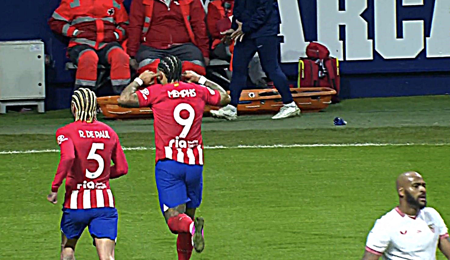 Πάει και το κύπελλο για τη Σεβίλλη, την υπέταξε η Ατλέτικο (vids)