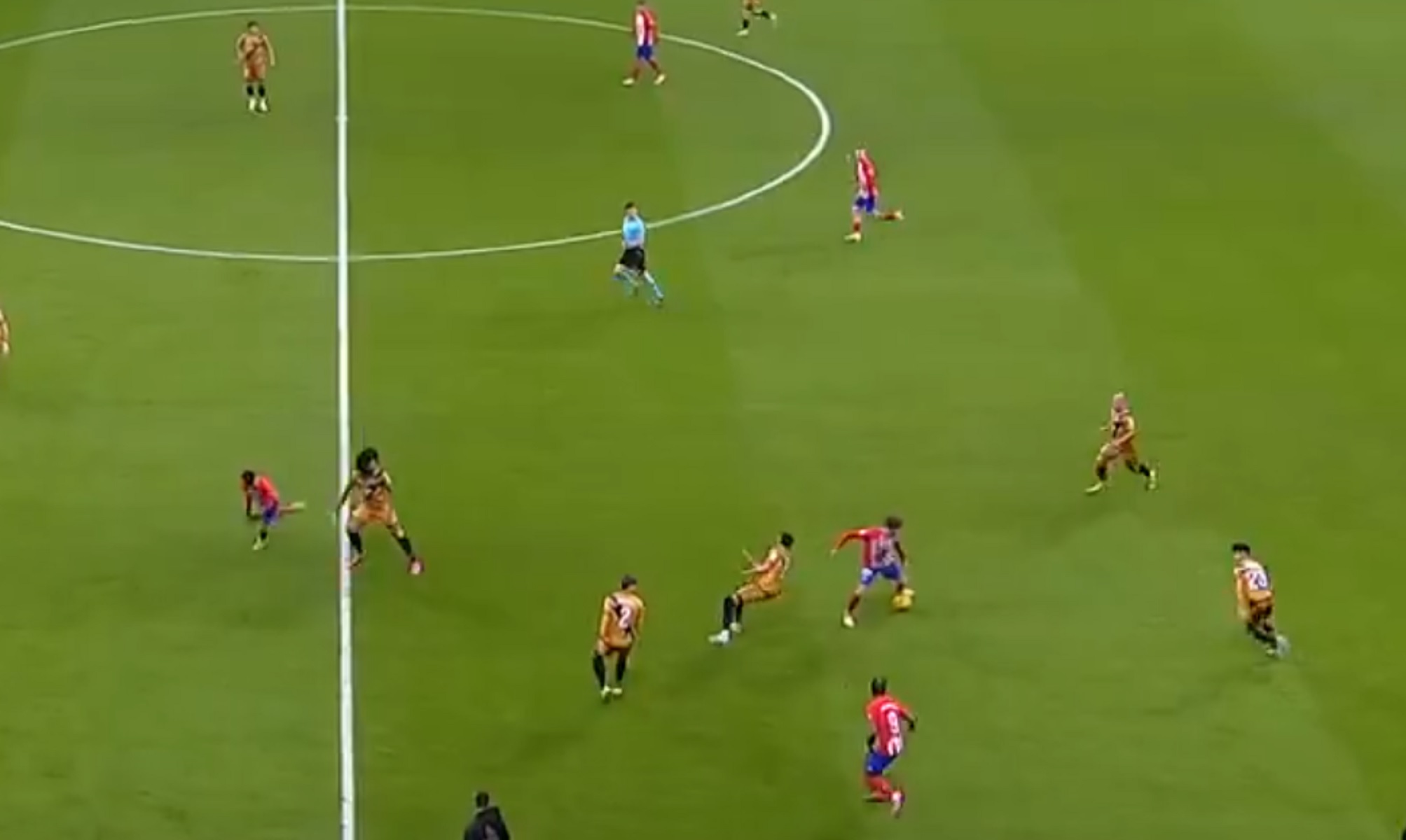 Ο θαυματουργός Μπάριος λεηλάτησε τη μισή Ράγιο με την ντρίμπλα του (vid)