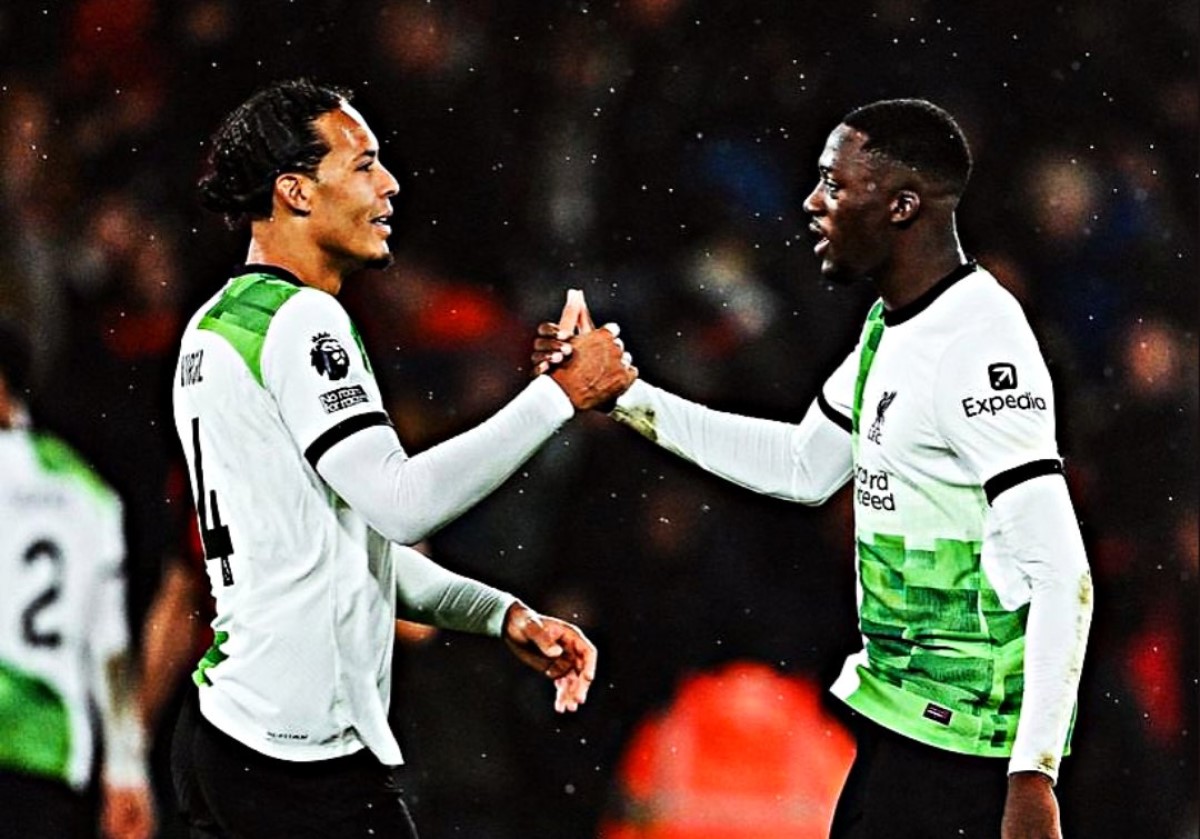 Κάραγκερ σε Φαν Ντάικ: «Επιτέλους, θυμήθηκες πως είσαι… ο κορυφαίος στον κόσμο»