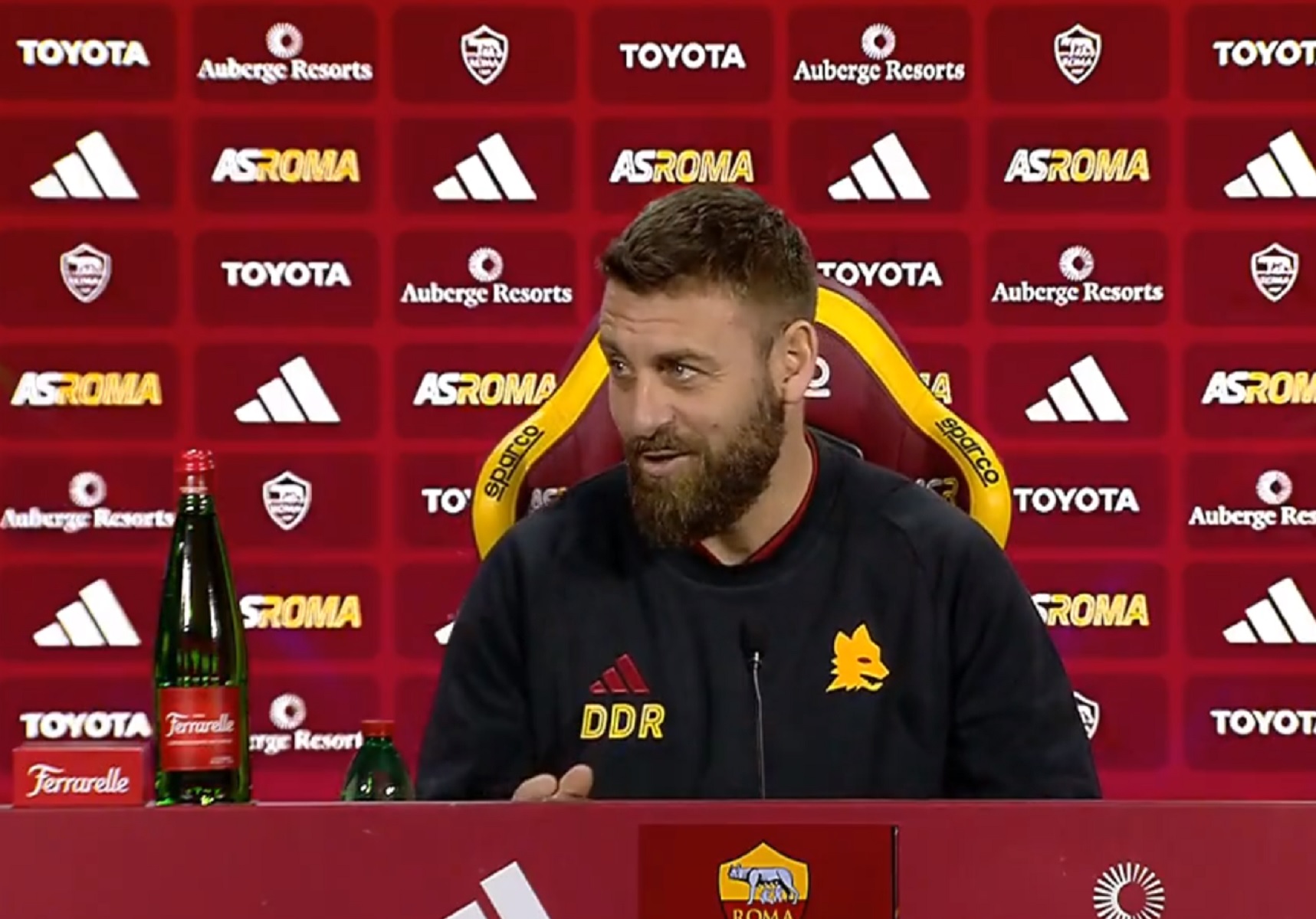 Ντε Ρόσι: «Δεν λες όχι στη Ρόμα – Τους είπα να μου δώσουν όσα χρήματα θέλουν»