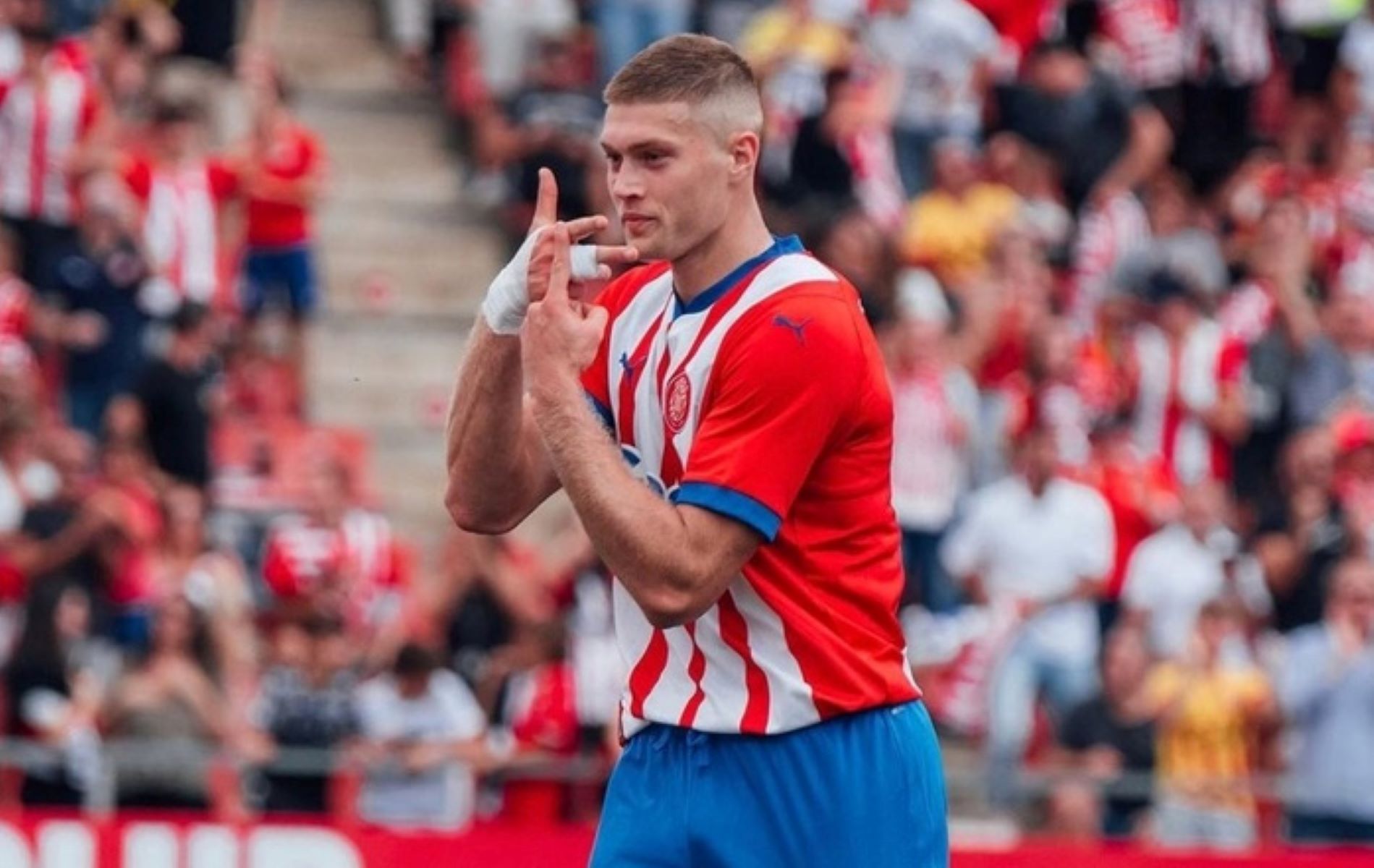 To «θωρηκτό» της Χιρόνα… φλερτάρει με μετακόμιση στο Νησί