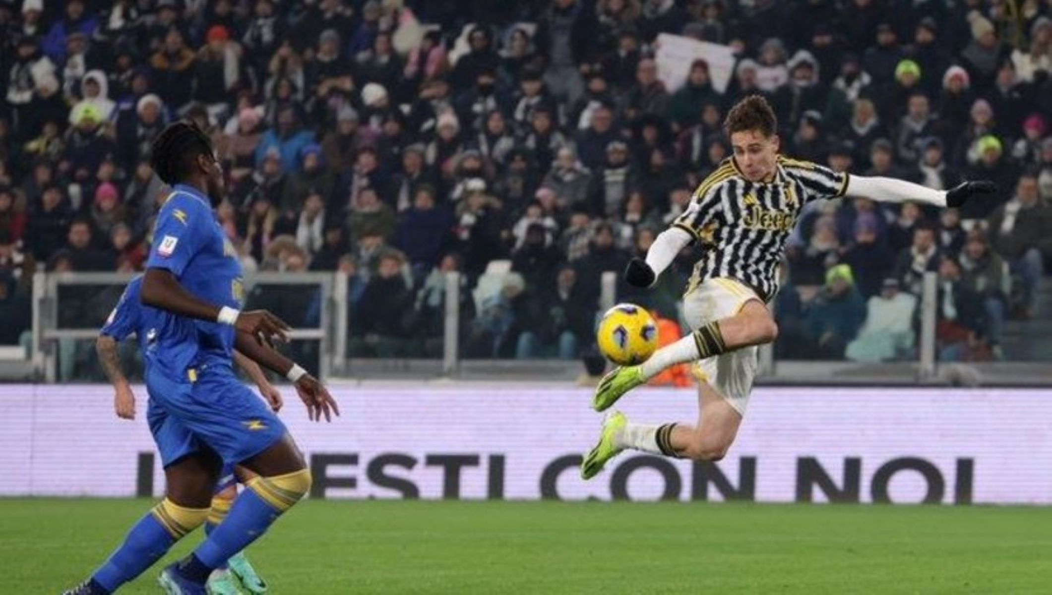 Λάμπει το άστρο του Γιλντίζ στη Γιουβέντους – Το… έσταξε με «καρατέκα» (vid)