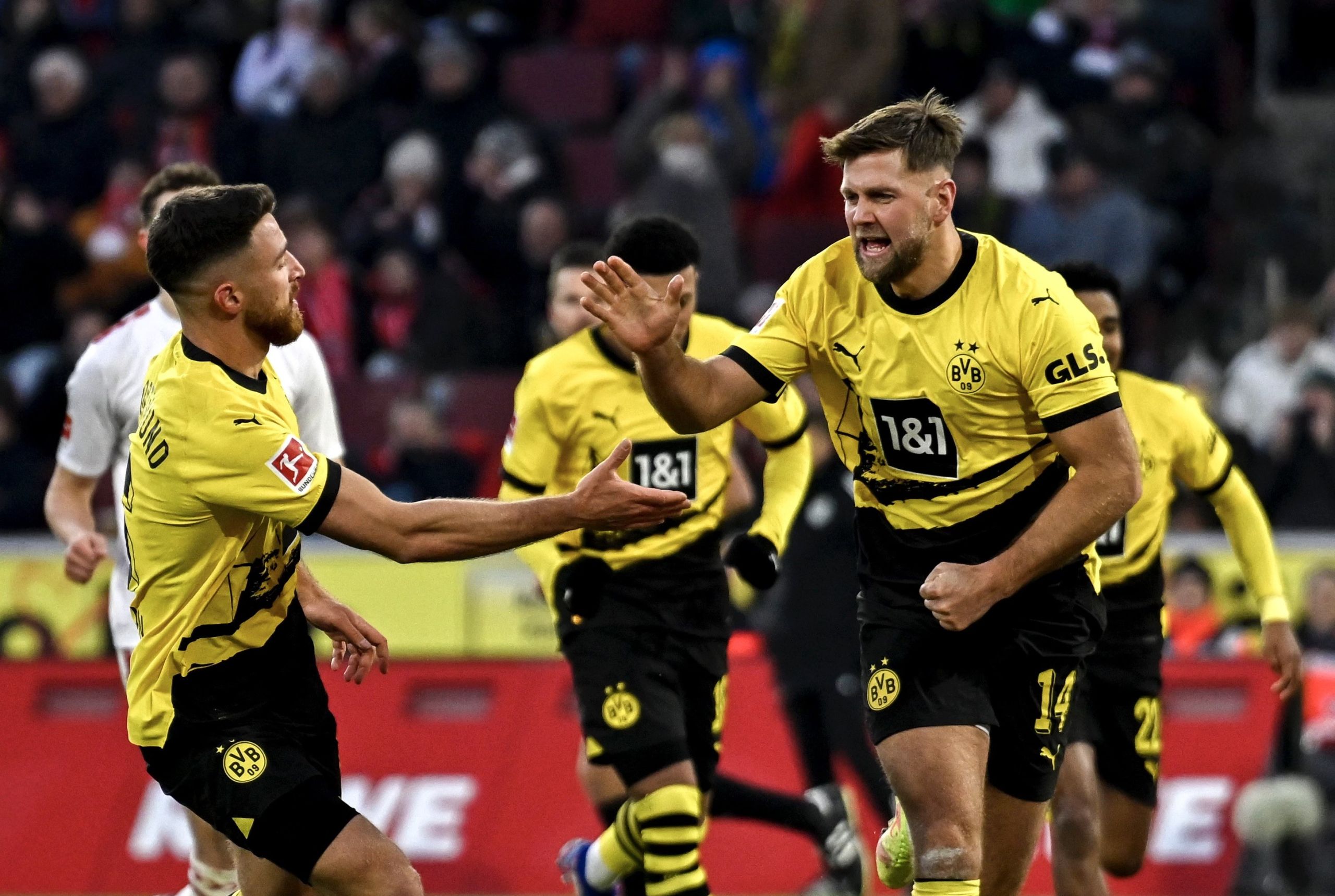 Αυτήν την Ντόρτμουντ… αγαπήσαμε – Νέο «διπλό» με 4αρα (vid)