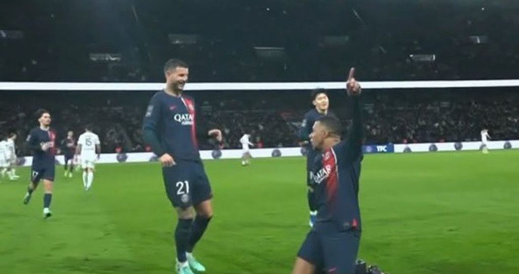 Πυραυλοκίνητος ο Μπαπέ: Μόνος εναντίον όλων και στο τέλος τους νίκησε! (vid)