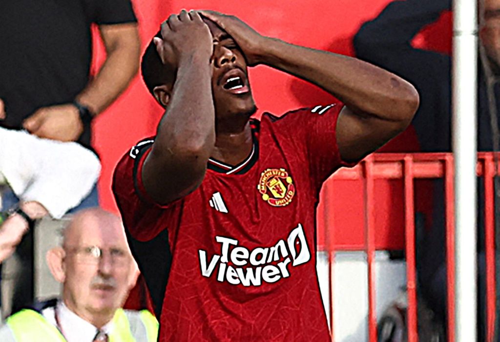 Χειρουργείο για Μαρσιάλ, τον τελειώνει στεγνά η Γιουνάιτεντ!