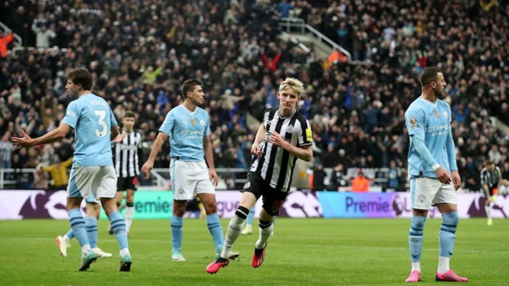 «Βρυχάται» η Νιούκαστλ και τσακίζει με δίμπαλο τους «Πολίτες» (vid)