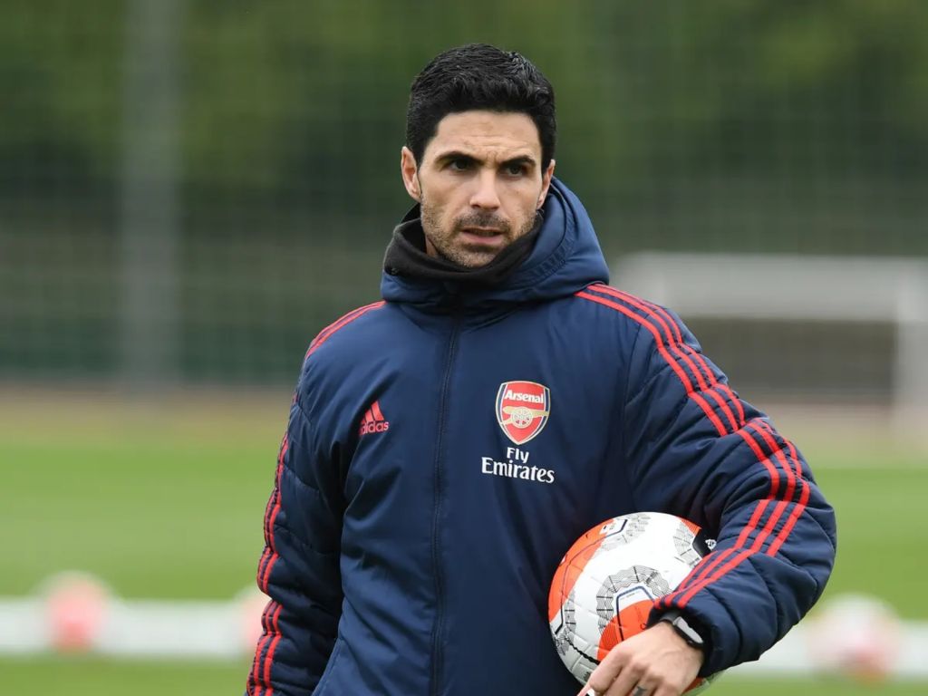 Η Άρσεναλ πλησίασε την… οικογένεια του αμυντικού που θέλει!