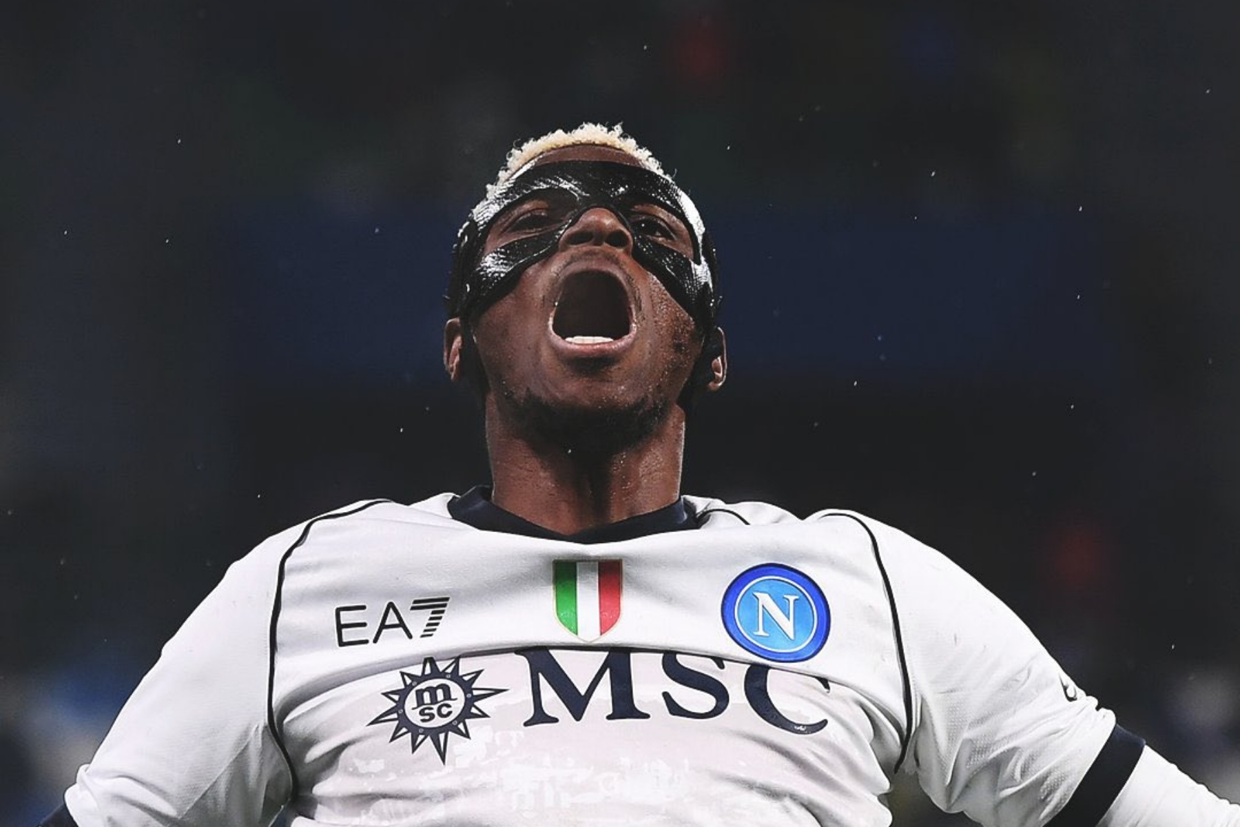 Ξεκάθαρος ο Όσιμεν: «Θέλω να φύγω από τη Νάπολι»