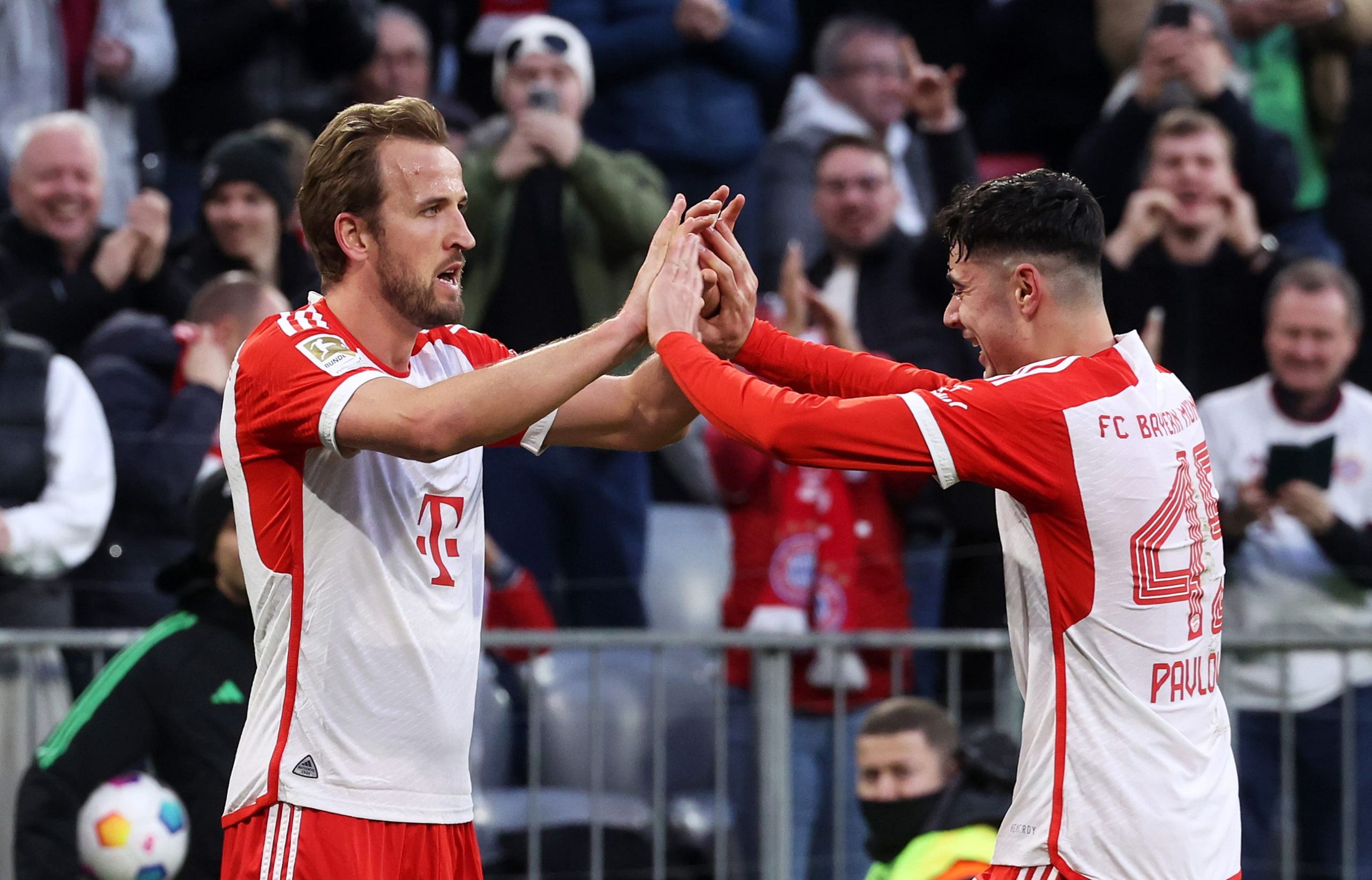 Η Μπάγερν νικάει και τη Λεβερκούζεν από κοντά ακολουθάει! (vid)