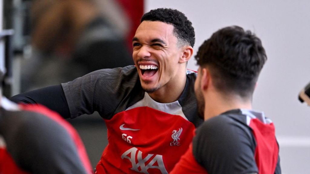 O Fabrizio Romano κόβει τα γέλια στην Λίβερπουλ – «Αυτή η αλήθεια για Ρεάλ και Άρνολντ»