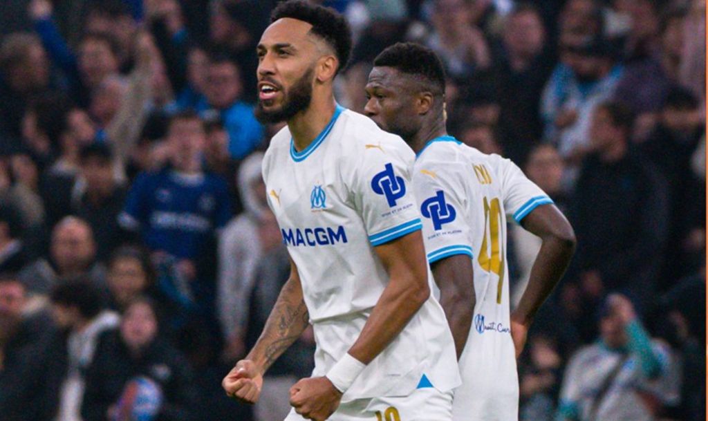 Τα δάκρυα του Ομπαμεγιάνγκ έκαναν πολλούς να «λυγίσουν»! (pic)