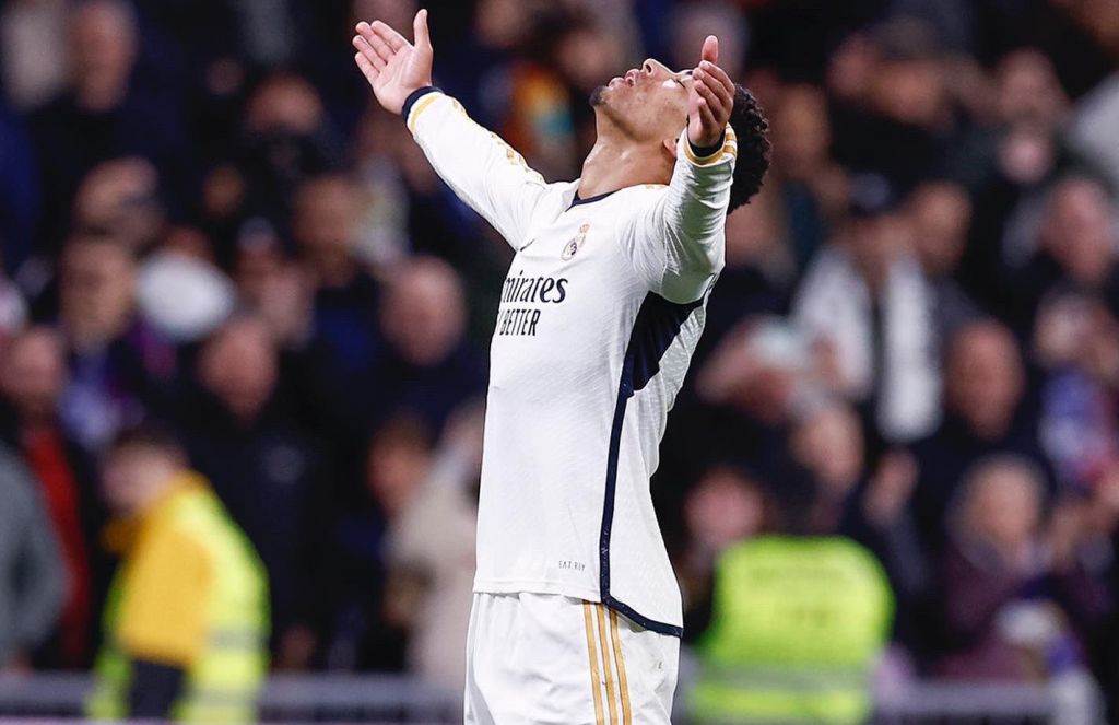 Βαλβέρδε σε Μπέλιγχαμ: «Φίλε, δεν μπορείς να παίξεις με… τρία πόδια» (pic)