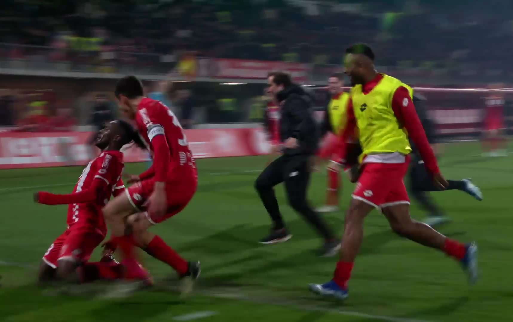 Η Μίλαν πήγε για άθλο, αλλά η Μόντσα τής έριξε ιστορική τεσσάρα! (vid)