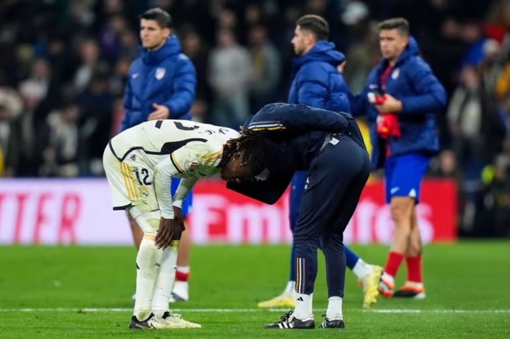 «Συναγερμός» στη Ρεάλ Μαδρίτης για τον αναγκαίο Καμαβινγκά