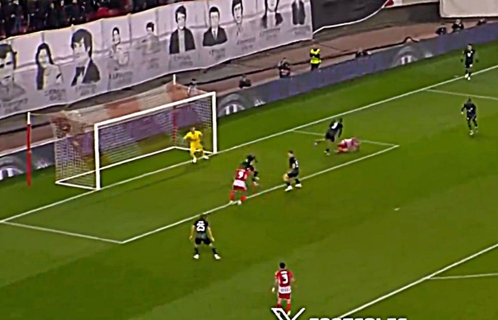 Ολυμπιακός – Φερεντσβάρος: Ελ Κααμπί μπήκε με την μπάλα στα δίχτυα! (vid)