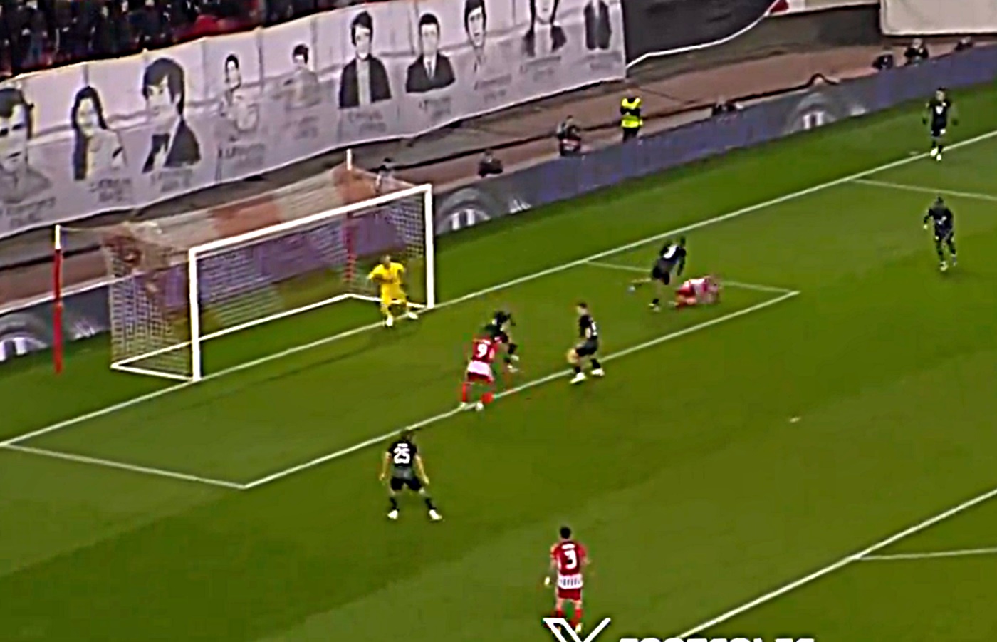 Ολυμπιακός – Φερεντσβάρος: Ελ Κααμπί μπήκε με την μπάλα στα δίχτυα! (vid)