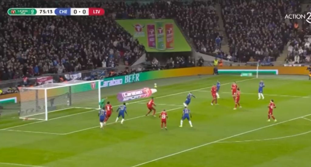 Δεν μπαίνει με τίποτα: Ο Γκάλαχερ σημάδεψε το δοκάρι! (vid)