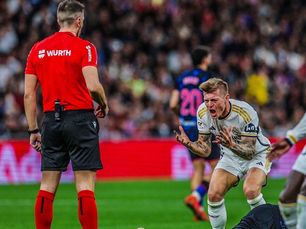 Κρόος: «Χαίρομαι που τραυματίστηκε ο διαιτητής, τον τιμώρησε ο Θεός!»