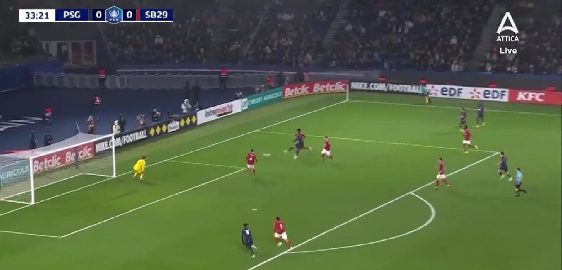 Ο Μπαπέ έβγαλε το… όπλο του και σκοράρει από κάθε σημείο! (vid)