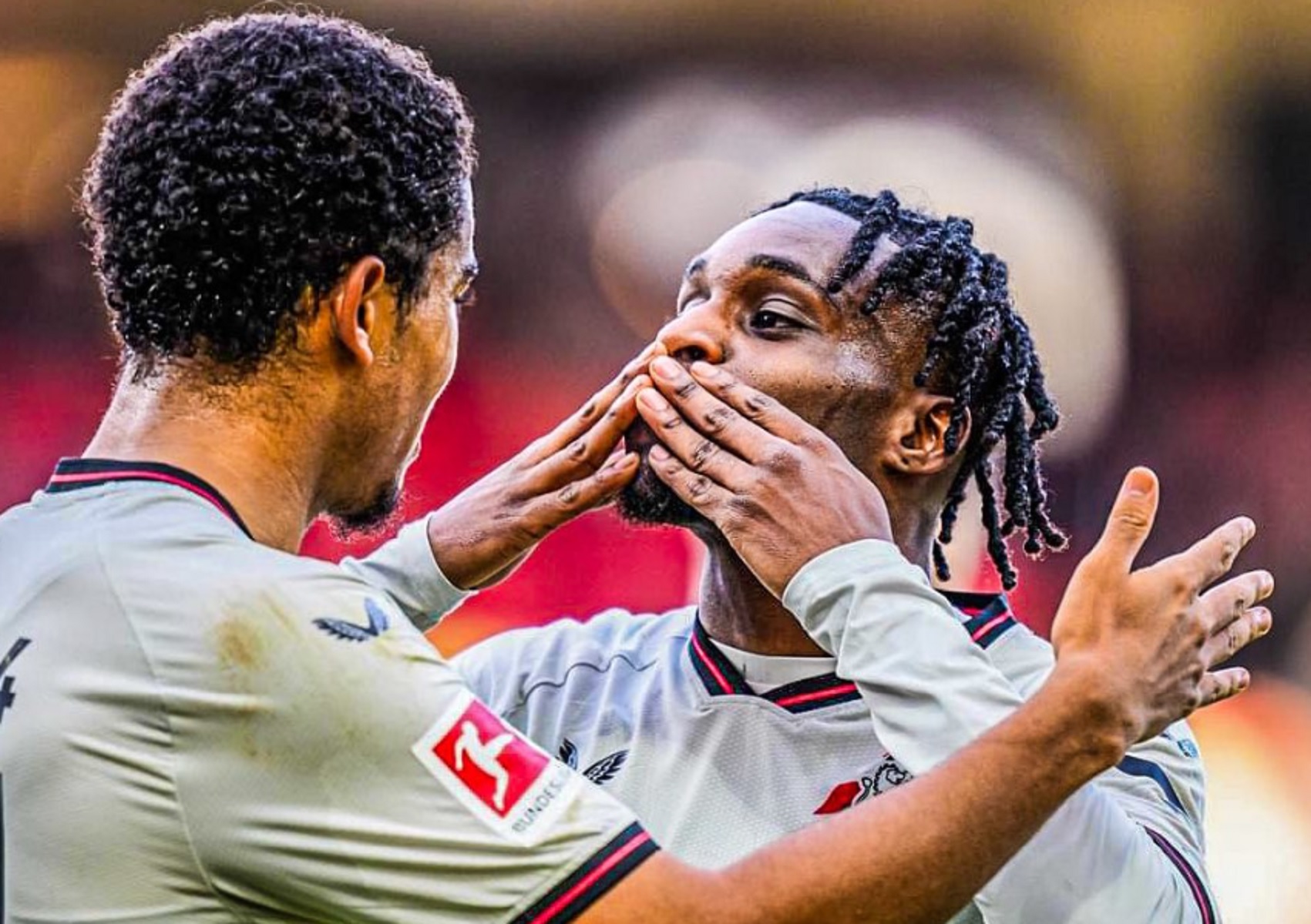 Συνέχισε την… πασαρέλα της η Λεβερκούζεν, «τρίποντο» και +8 στην κορυφή (vid)