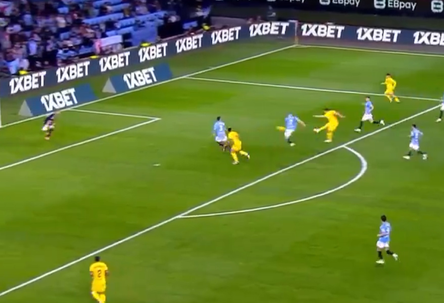 Η οβίδα του Λεβαντόφσκι τίναξε τα δίχτυα της Θέλτα (vid)