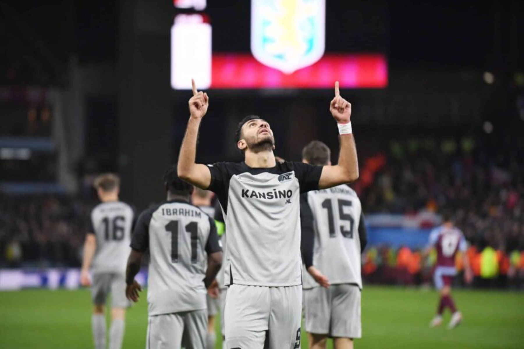 Τρελαίνει κόσμο ο Παυλίδης – Έφθασε τα 21 γκολ στην Eredivisie (vid)