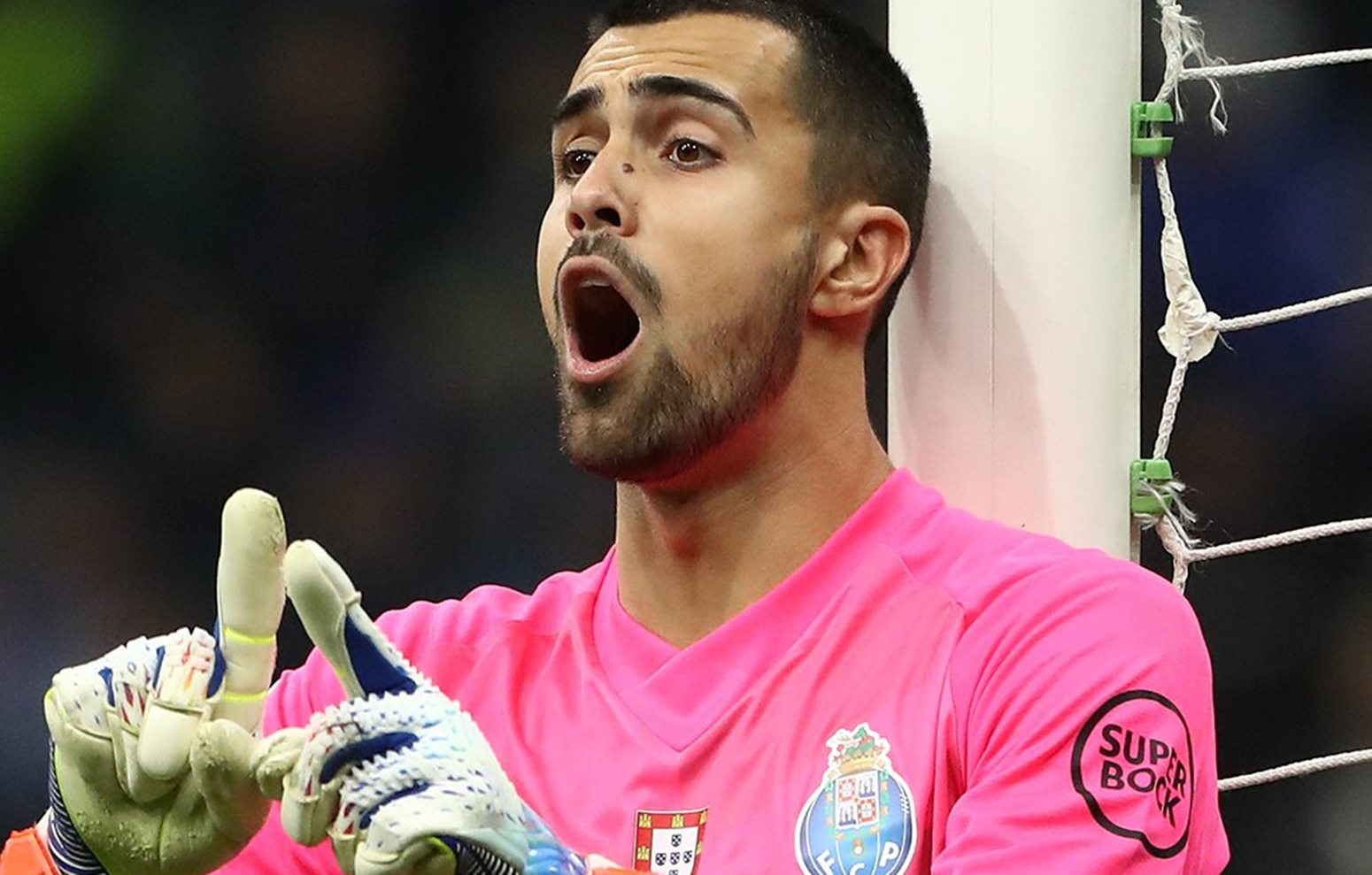 Ο τερματοφύλακας της Πόρτο προκαλεί την Άρσεναλ: «Δείξτε μας ότι είστε το φαβορί» (vid)