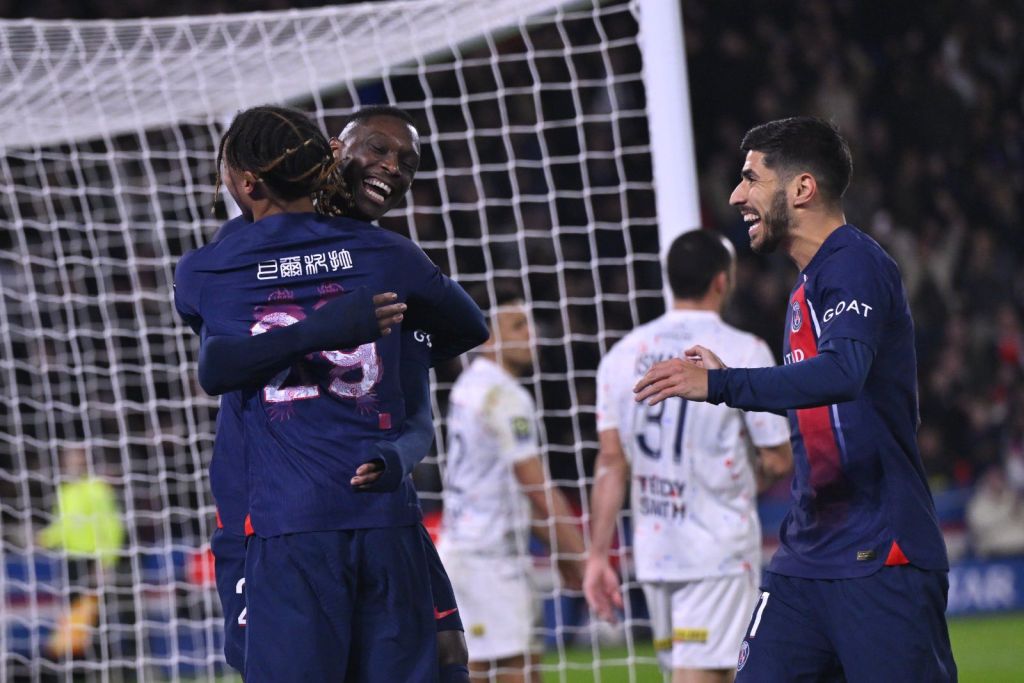 Πενηντάρα Παρί με ανατροπή ακόμα και χωρίς Μπαπέ (vid)