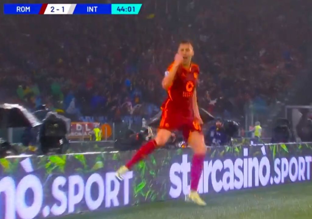 Η Ρόμα… πετάει φωτιές και καίει την Ίντερ (vid)