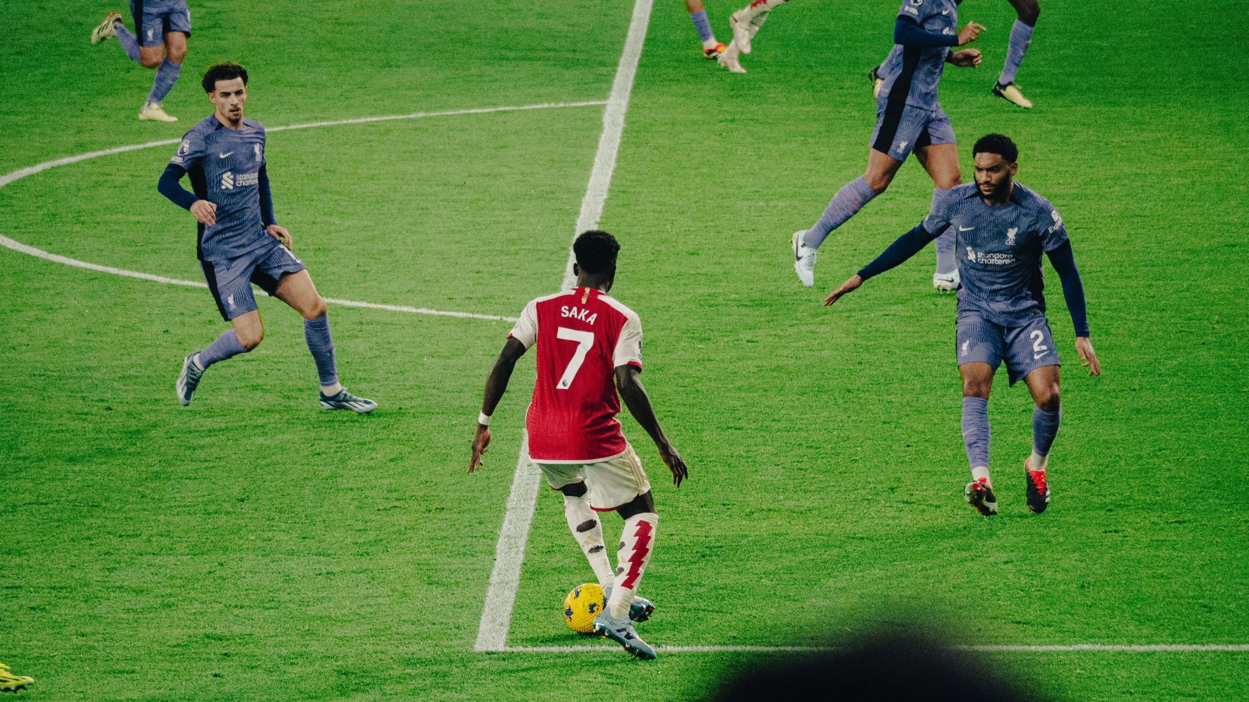 Μεγαλείο ψυχής από Σάκα: Βοήθησε να σωθούν 120 παιδιά από τη Νιγηρία! (vid)