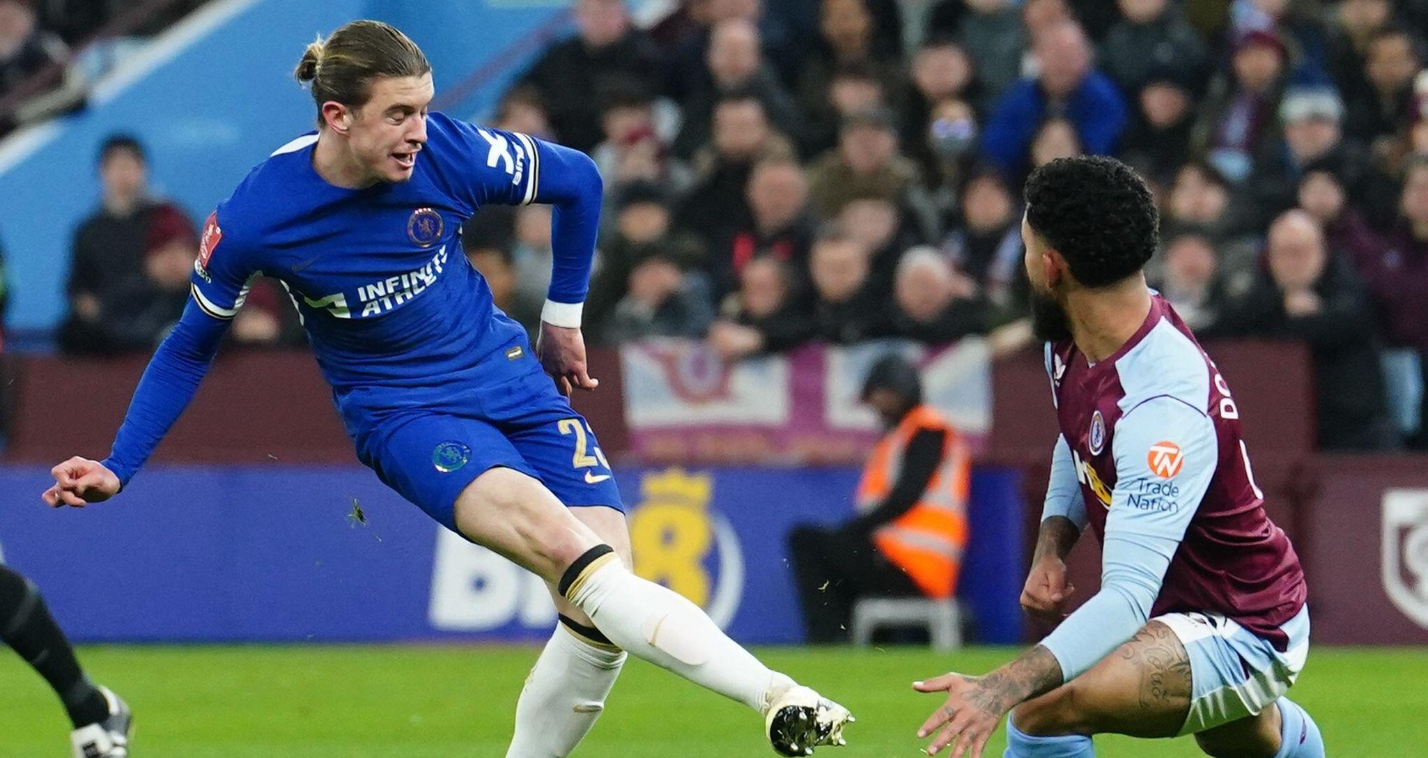 Η Τσέλσι μπήκε αγριεμένη και έριξε δύο γκολ στα… μπαμ! (vids)